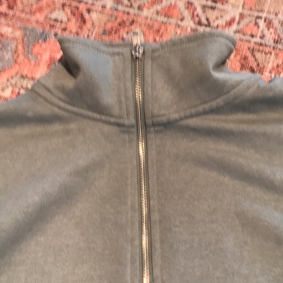 Womens Cropped Garage Sweatshirt - Picture 2 of 6